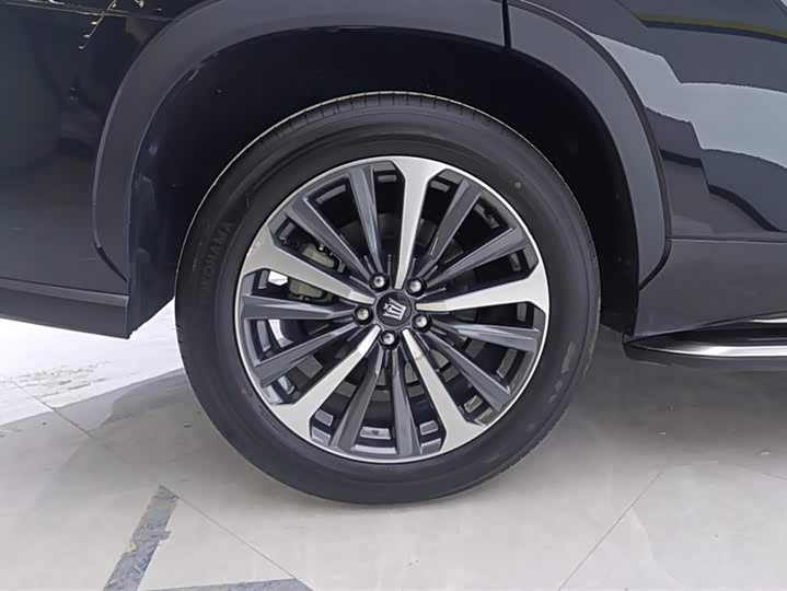 Toyota Crown Kluger 2024 2024款 2.5L HEV四驱豪华版