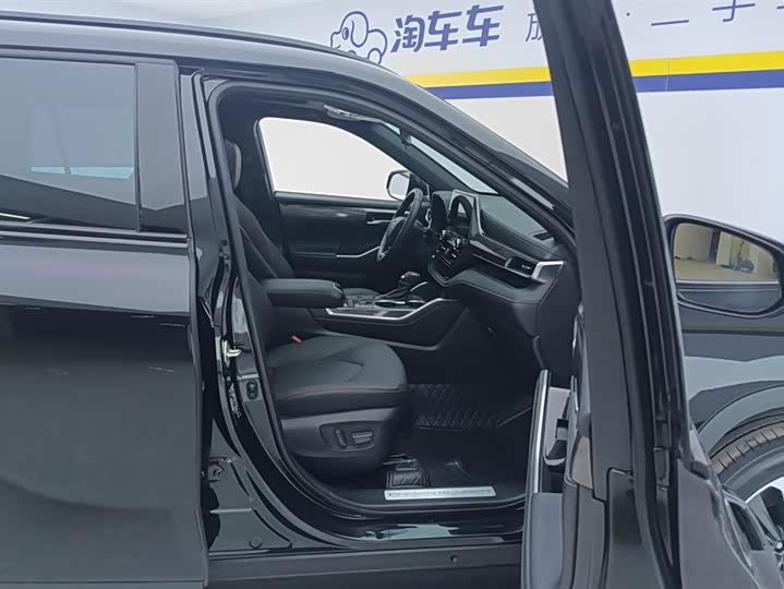 Toyota Crown Kluger 2024 2024款 2.5L HEV四驱豪华版