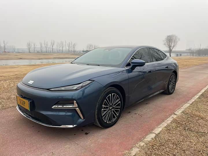 Geely Galaxy Starshine 8 EM-i 2025 2025款 130km EM-i 尊贵版