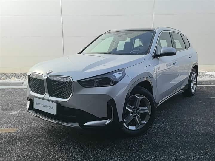 BMW iX1 2023 2023款 eDrive25L X设计套装