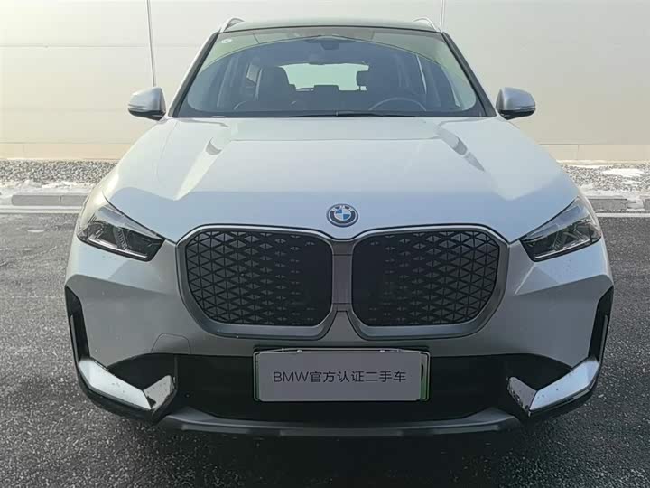 BMW iX1 2023 2023款 eDrive25L X设计套装