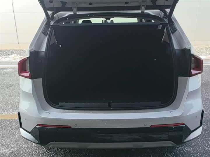 BMW iX1 2023 2023款 eDrive25L X设计套装