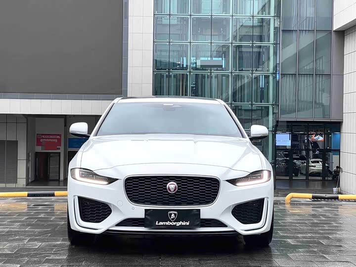 Jaguar XE L 2024 2024款 2.0T 250PS R-DYNAMIC S进取运动版