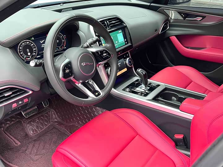 Jaguar XE L 2024 2024款 2.0T 250PS R-DYNAMIC S进取运动版