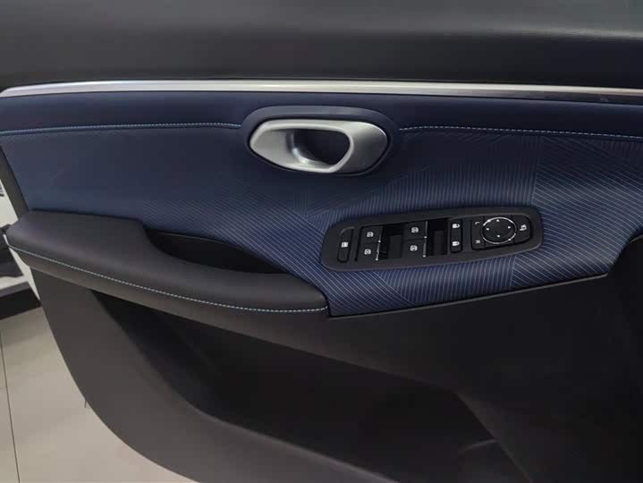 GAC Trumpchi GS3 2025 2025款 影速 270T 劲享版 平步青云