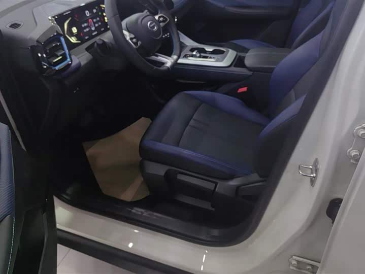 GAC Trumpchi GS3 2025 2025款 影速 270T 劲享版 平步青云