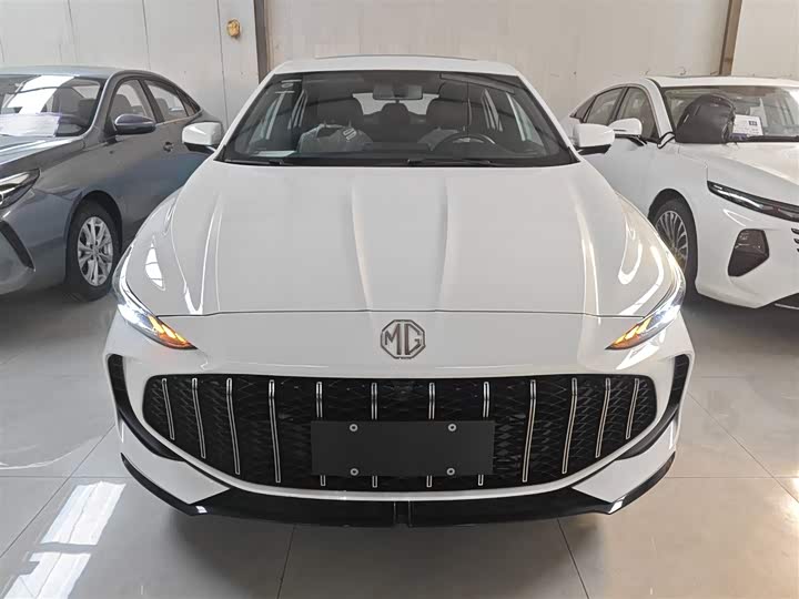 2025 MG Motor 5