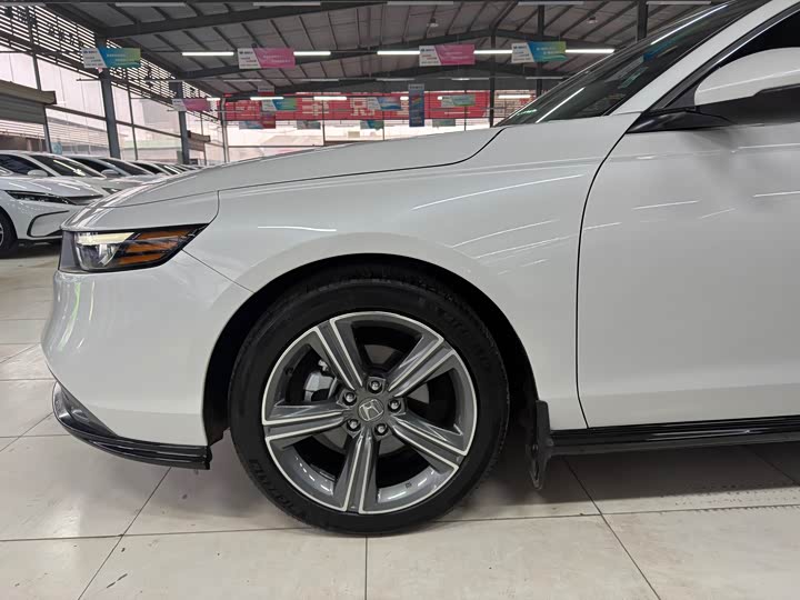 Honda Accord 2025 2025款 260TURBO 尊贵版