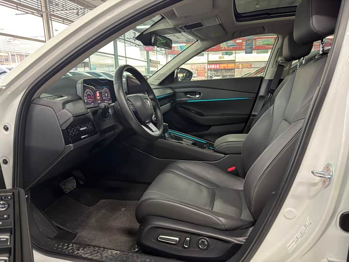 Honda Accord 2025 2025款 260TURBO 尊贵版