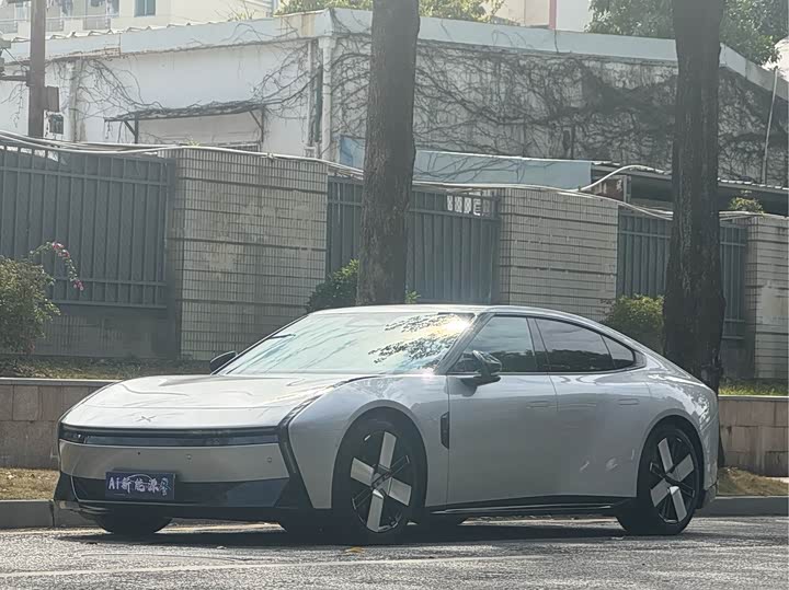 XPeng P7 2025 2025款 820 超长续航 Ultra