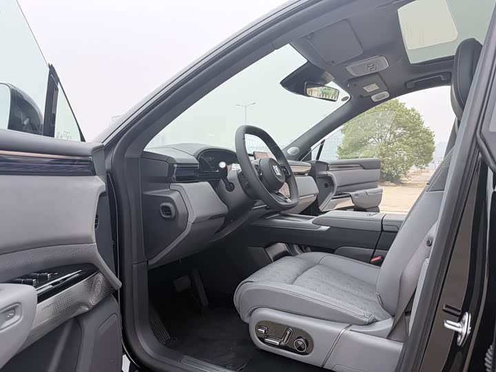 Zeekr 7X 2025 2025款 100kWh 长续航后驱智驾版