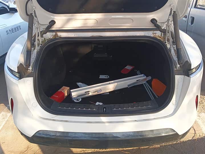 Avatr 11 2023 2023款 长续航单电机版 5座