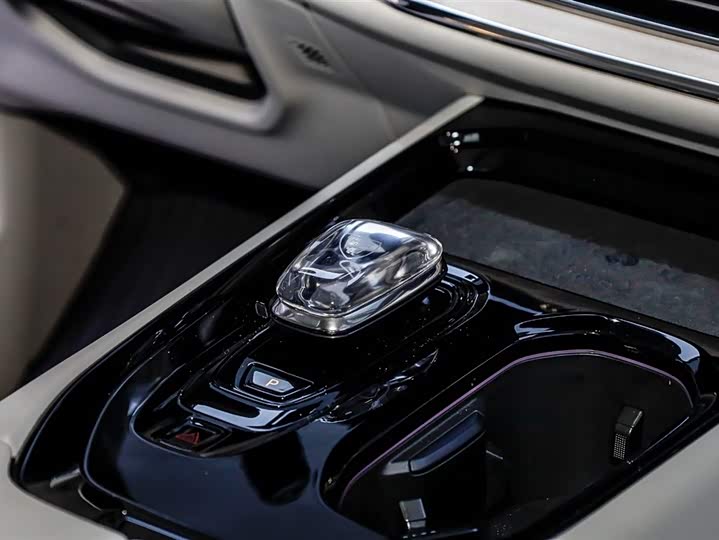 Volvo EM90 2025 2025款 Ultra 六座