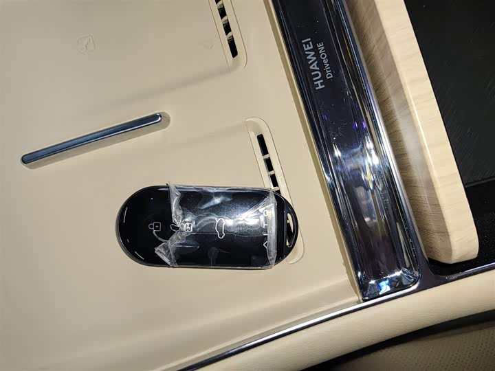 Aito M5 2025 2025款 增程 Ultra 四驱版