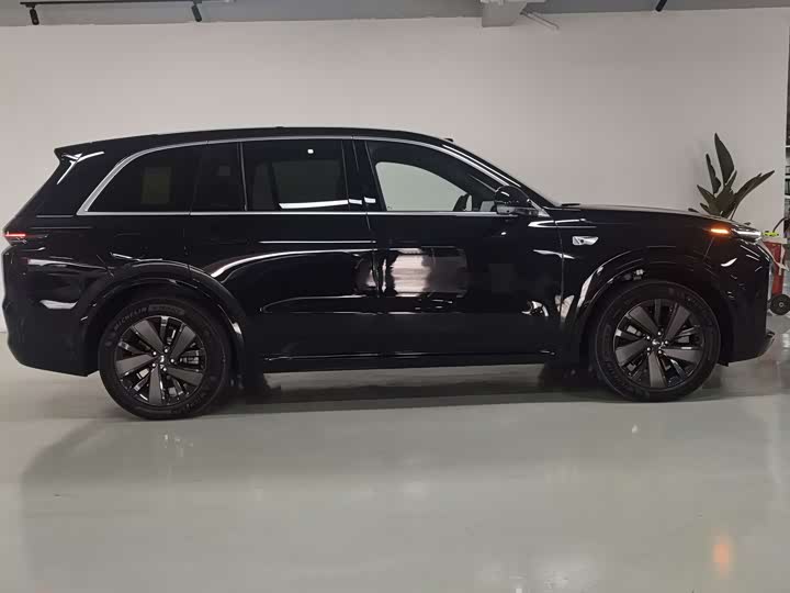 LiXiang L8 2025 2025款 Max 智能焕新版