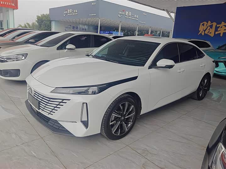 Changan Eado Plus 2025 2025款 蓝鲸 1.5T 500Bar尊贵型