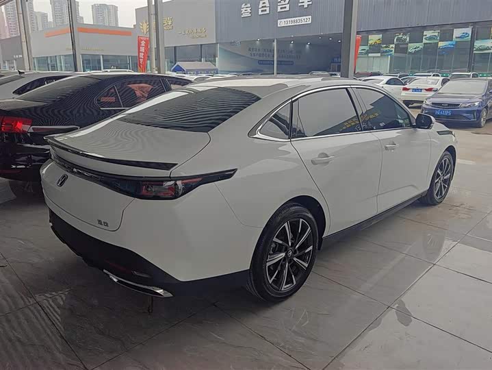 Changan Eado Plus 2025 2025款 蓝鲸 1.5T 500Bar尊贵型