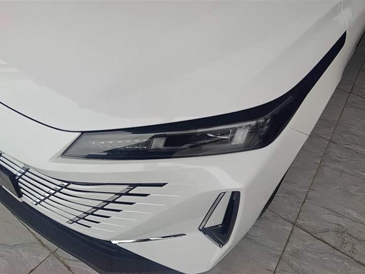 Changan Eado Plus 2025 2025款 蓝鲸 1.5T 500Bar尊贵型