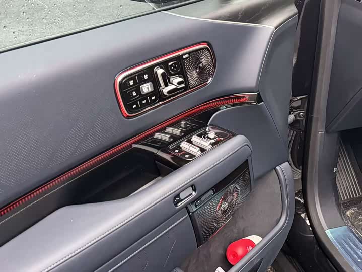 Zeekr 9X 2025 2025款 Ultra版 70kWh