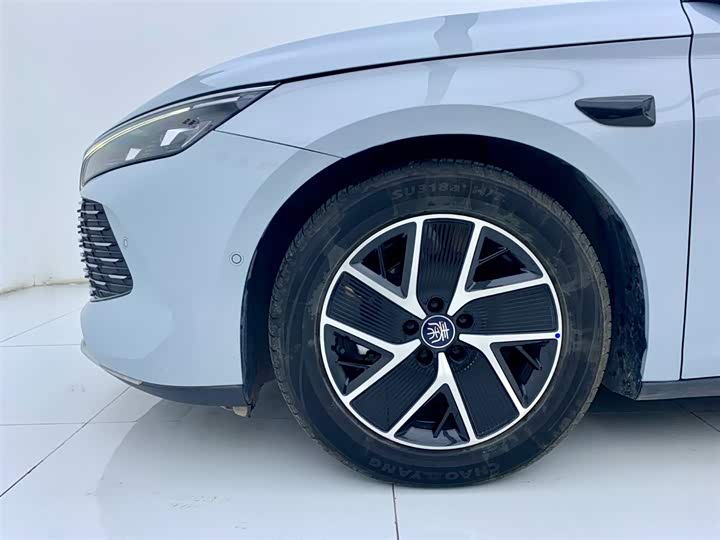 BYD Qin L 2025 2025款 DM-i 智驾版 120KM超越型