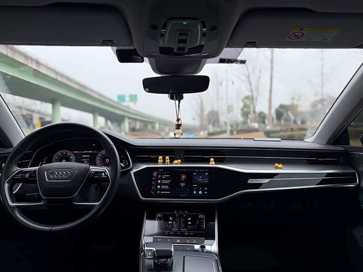 Audi A7L 2024 2024款 45TFSI S-line 筑梦型 流晶套装