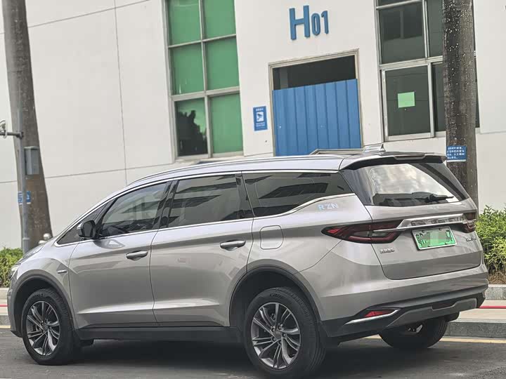 Geely Jiaji Hybrid 2022 2022款 1.5TD PHEV 白金舒适型