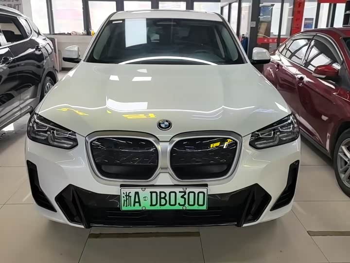 2024 BMW iX3