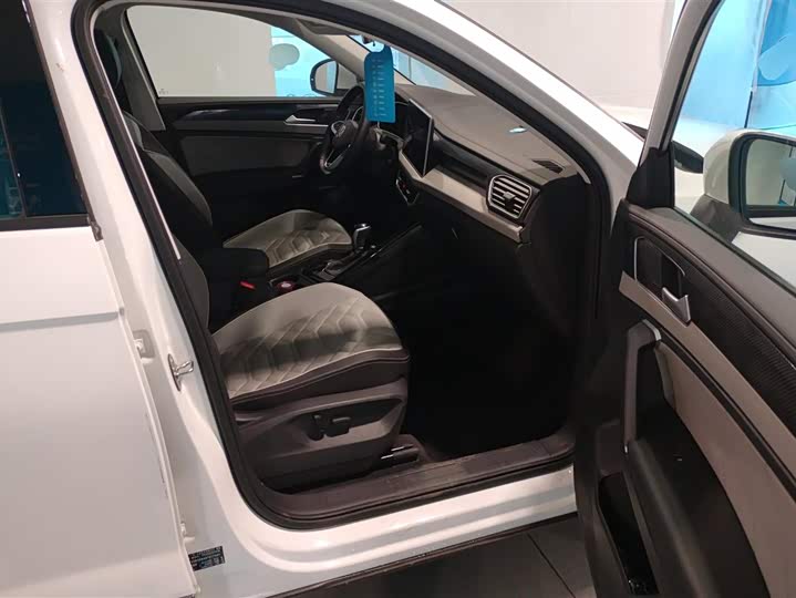 Volkswagen Tayron 2025 2025款 众享款 300TSI