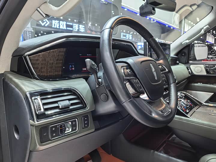 Lincoln Navigator 2022 2022款 3.5T 总统版
