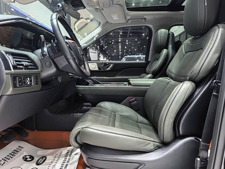 Lincoln Navigator 2022 2022款 3.5T 总统版