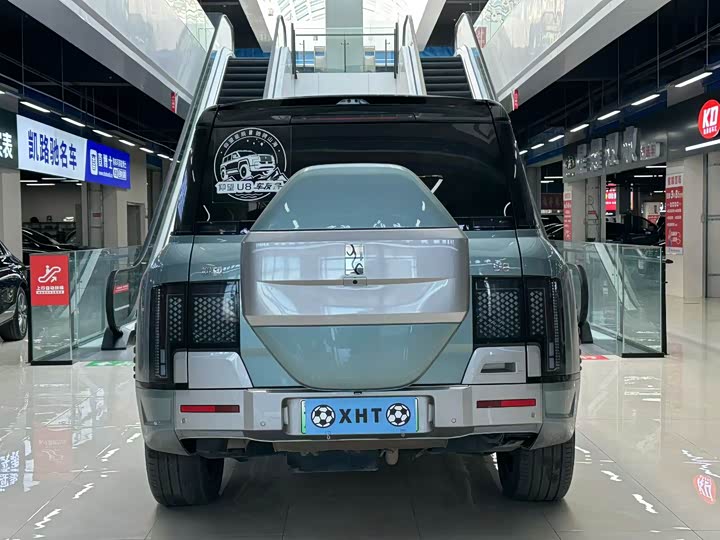 BYD Yangwang U8 2023 2023款 豪华版