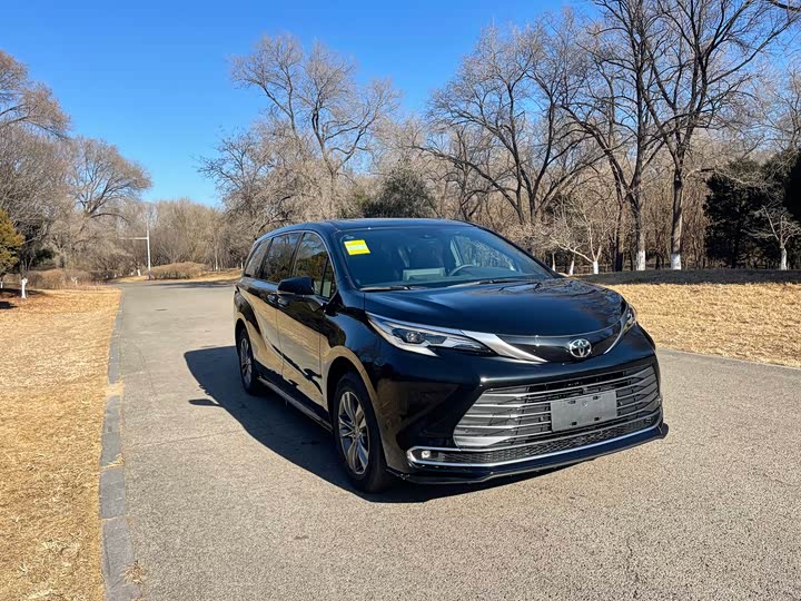 2026 Toyota Sienna