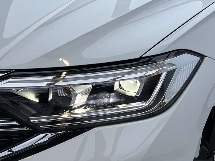 Volkswagen Sagitar L 2025 2025款 200TSI DSG超越版