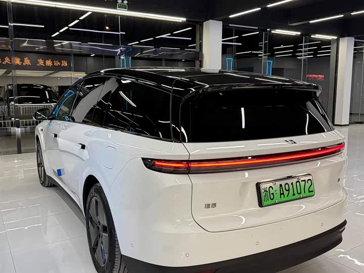 LiXiang i8 2025 2025款 标准版