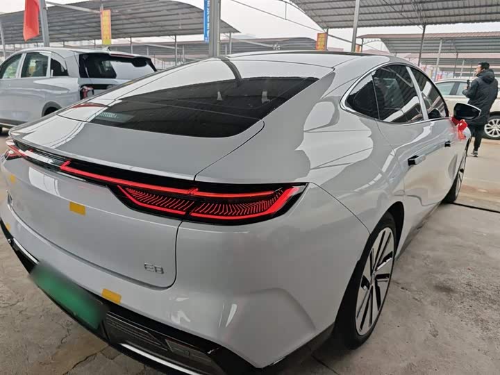 Geely Galaxy E8 2024 2024款 550km 后驱PRO