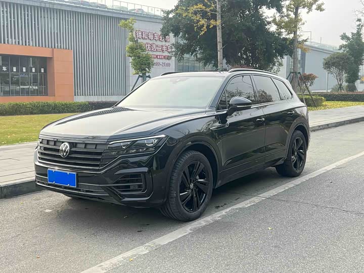 Volkswagen Touareg 2022 2022款 3.0TSI 锐享版 曜黑运动套装