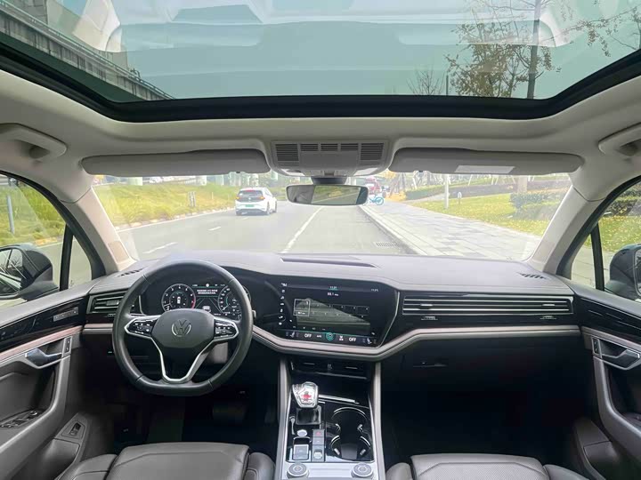 Volkswagen Touareg 2022 2022款 3.0TSI 锐享版 曜黑运动套装