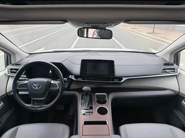 Toyota Granvia 2024 2024款 2.5L混动 豪华版