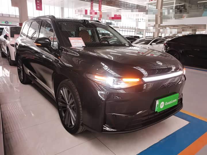 Leapmotor C16 2026 2026款 增程 280激光雷达智尊版 6座