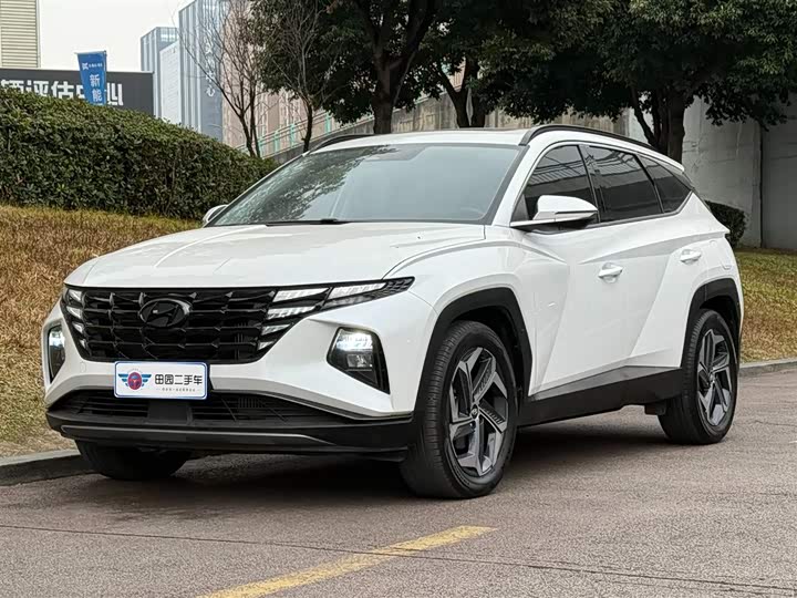 Hyundai Tucson L 2023 2023款 途胜L 1.5T 自动两驱LUX尊贵版