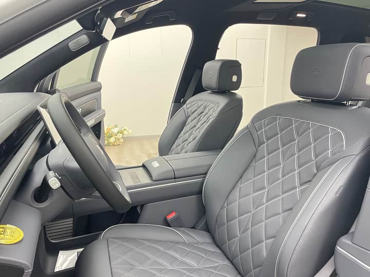 Nio ES8 2026 2026款 六座行政豪华版