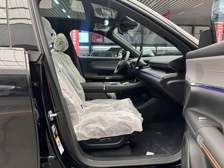 Changan Qiyuan (Nevo) Q07 2025 2025款 215旗舰型