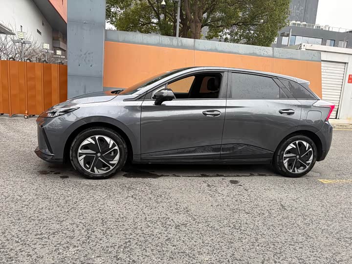 MG Motor 4 EV 2023 2023款 425km行政版