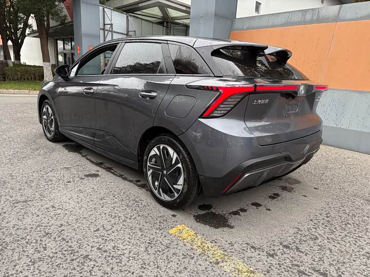 MG Motor 4 EV 2023 2023款 425km行政版