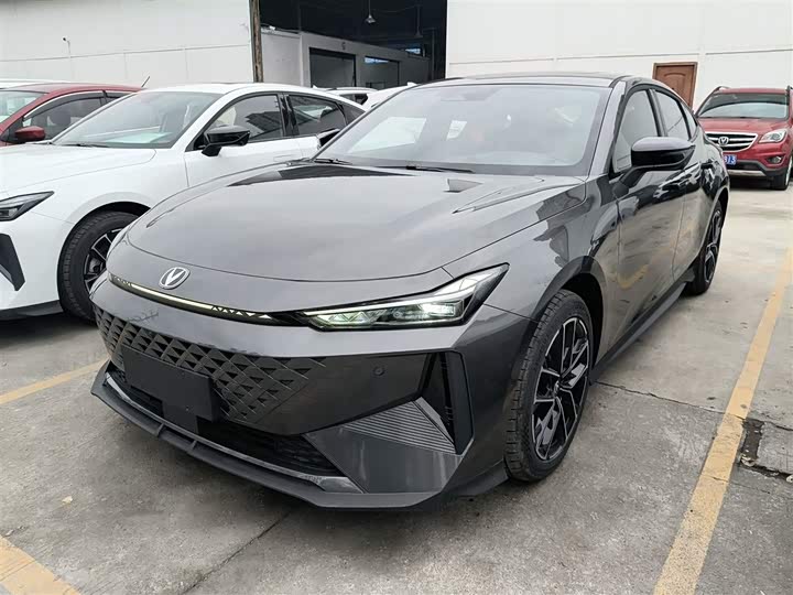 Changan UNI-V Hybrid 2024 2024款 蓝鲸智电iDD 136km 智酷型