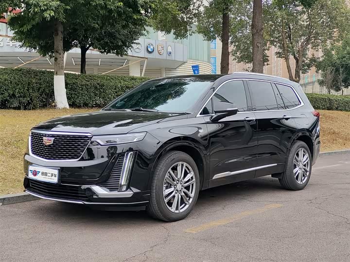 Cadillac XT6 2022 2022款 2.0T 七座四驱豪华型标准版