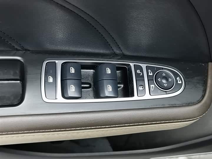 BYD Song Max Hybrid 2022 2022款 DM-i 105KM 旗舰型