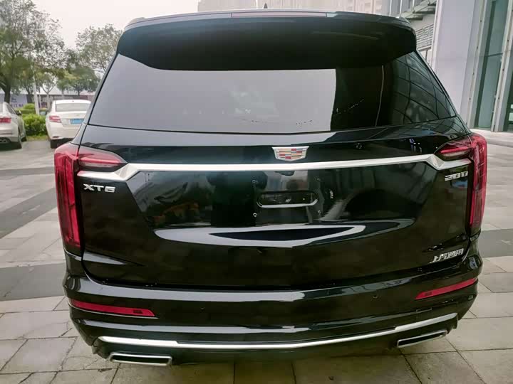 Cadillac XT6 2022 2022款 2.0T 六座两驱豪华型