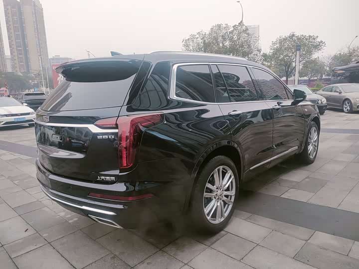 Cadillac XT6 2022 2022款 2.0T 六座两驱豪华型