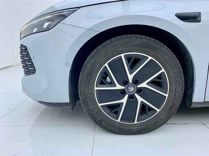 BYD Qin L 2025 2025款 DM-i 智驾版 120KM超越型